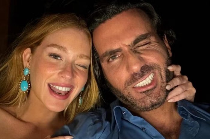 Marina Ruy Barbosa acompanhada de seu namorado milionário, ilustrando o estilo de vida de alto padrão e a escolha por se relacionar com homens ricos e bem-sucedidos.