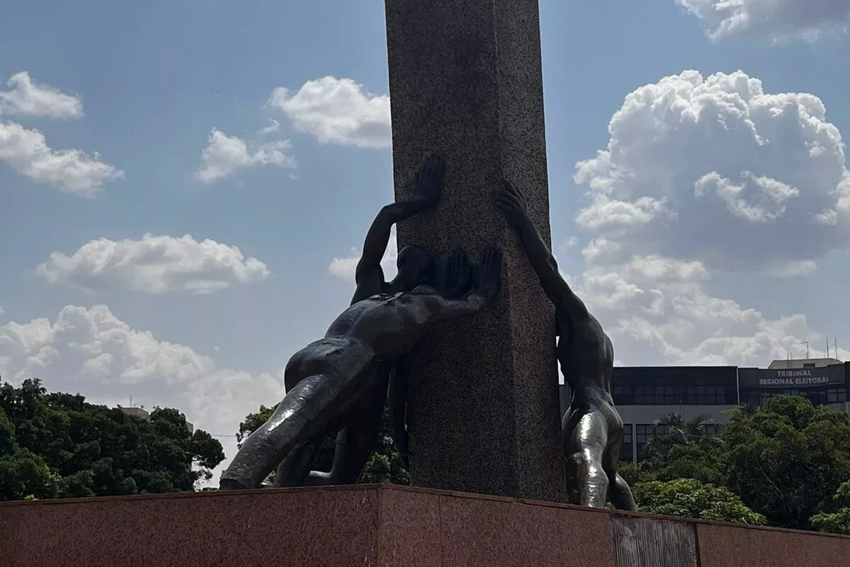 Monumento às Três Raças em Goiânia — Sugar Dating no Bebaby