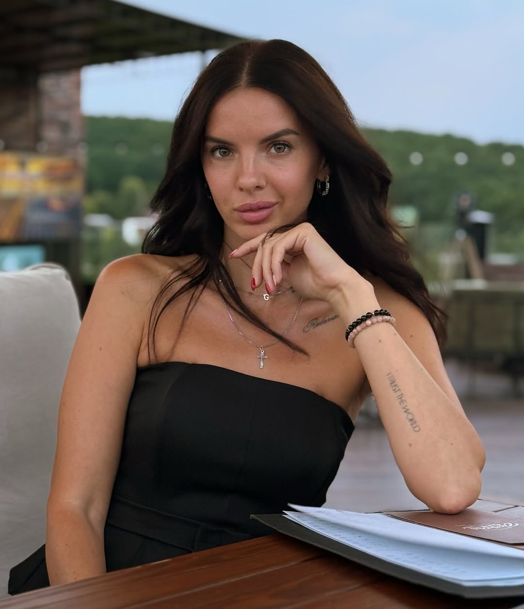 Retrato representando Gabriela no Rio de Janeiro — depoimento Bebaby