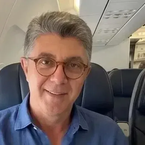 DaddyCarlos, Sugar Daddy em Goiânia no Bebaby